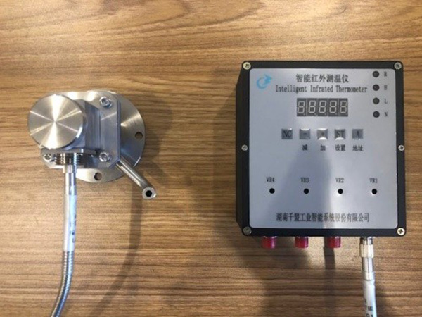 QM-IIR智能紅外測(cè)溫儀